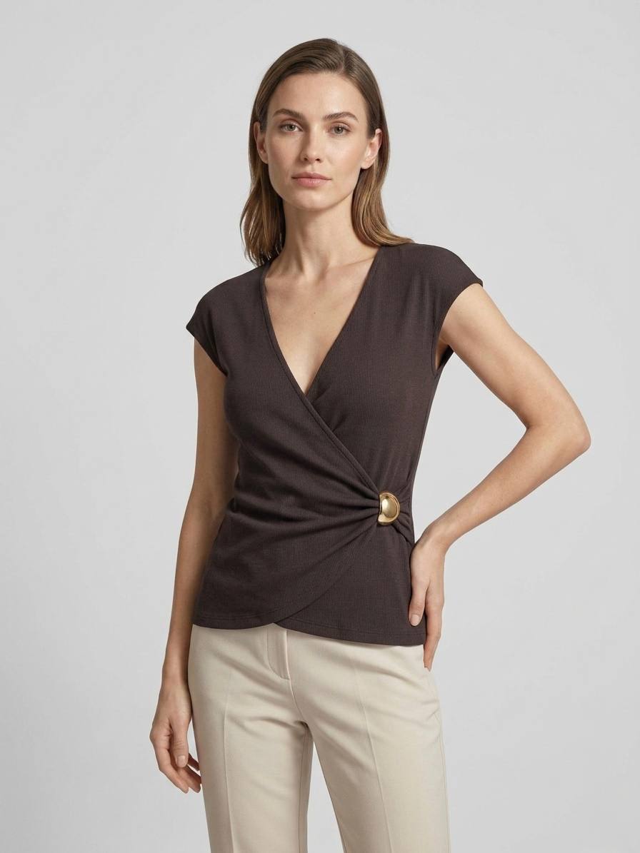 Elegancia Wrap Top